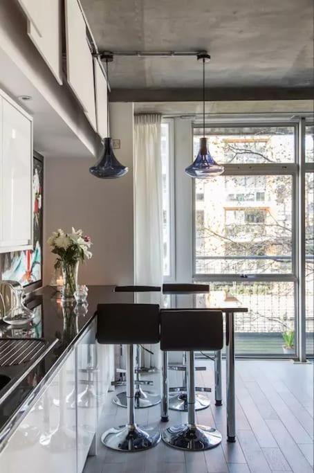 Canal-Side Apartment In Shoreditch Londra Dış mekan fotoğraf